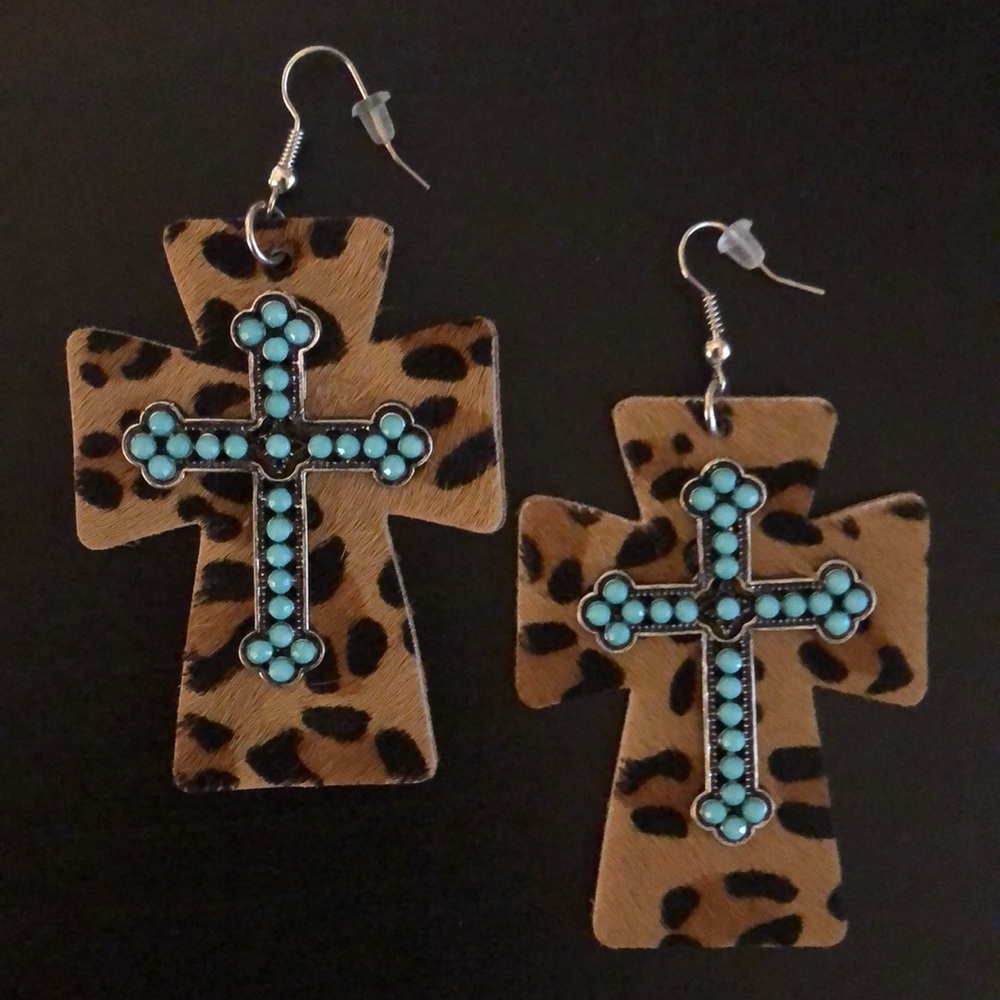🛍 4 FOR $15🛍 Leopard Cross Leather Earrings